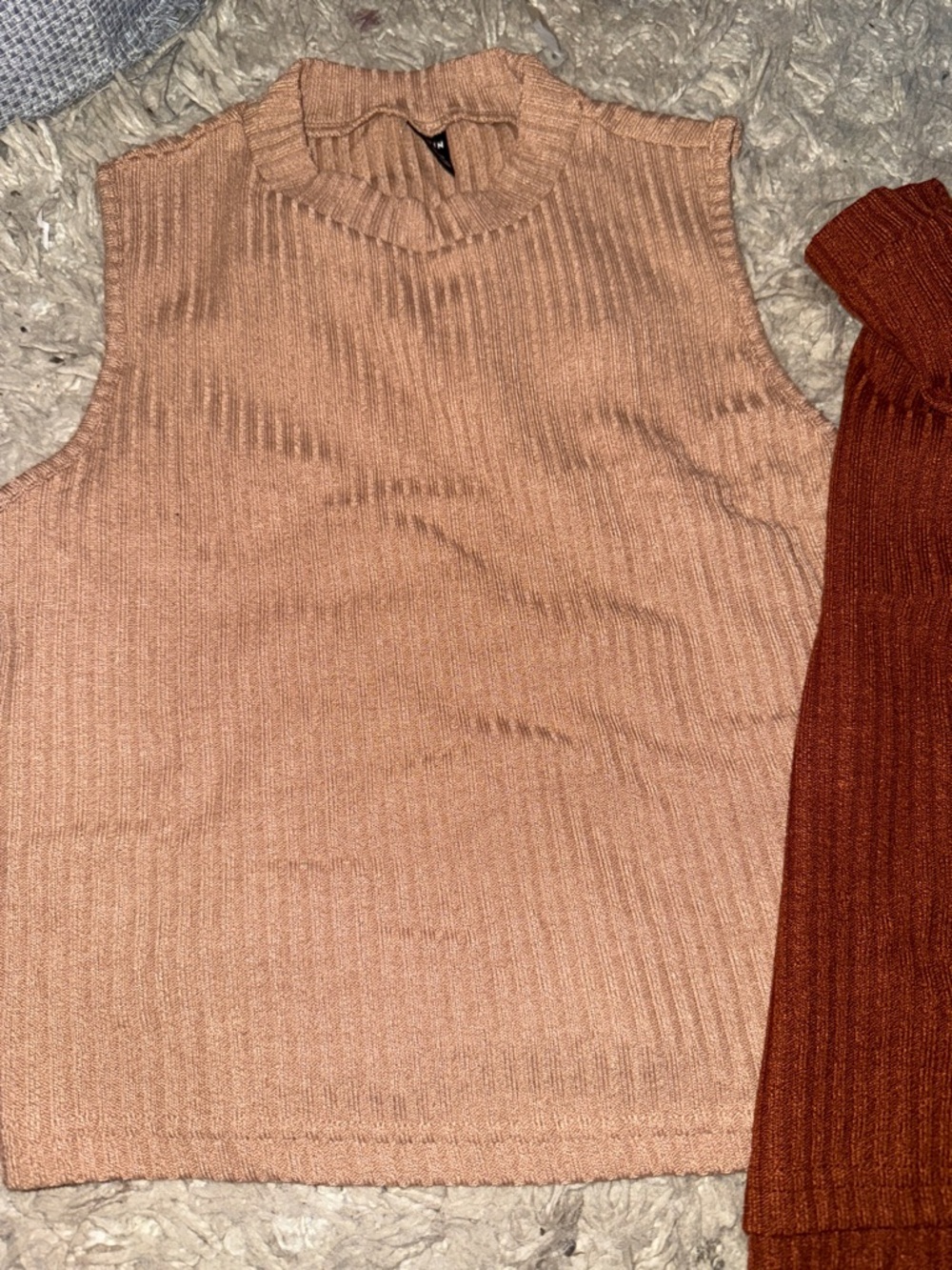 Two Ribbed Sleeveless Knit Tops - Rust & Beige - Picture 3 of 4
